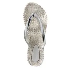 Ilse Jacobsen Flip Flops in Silver Metallic