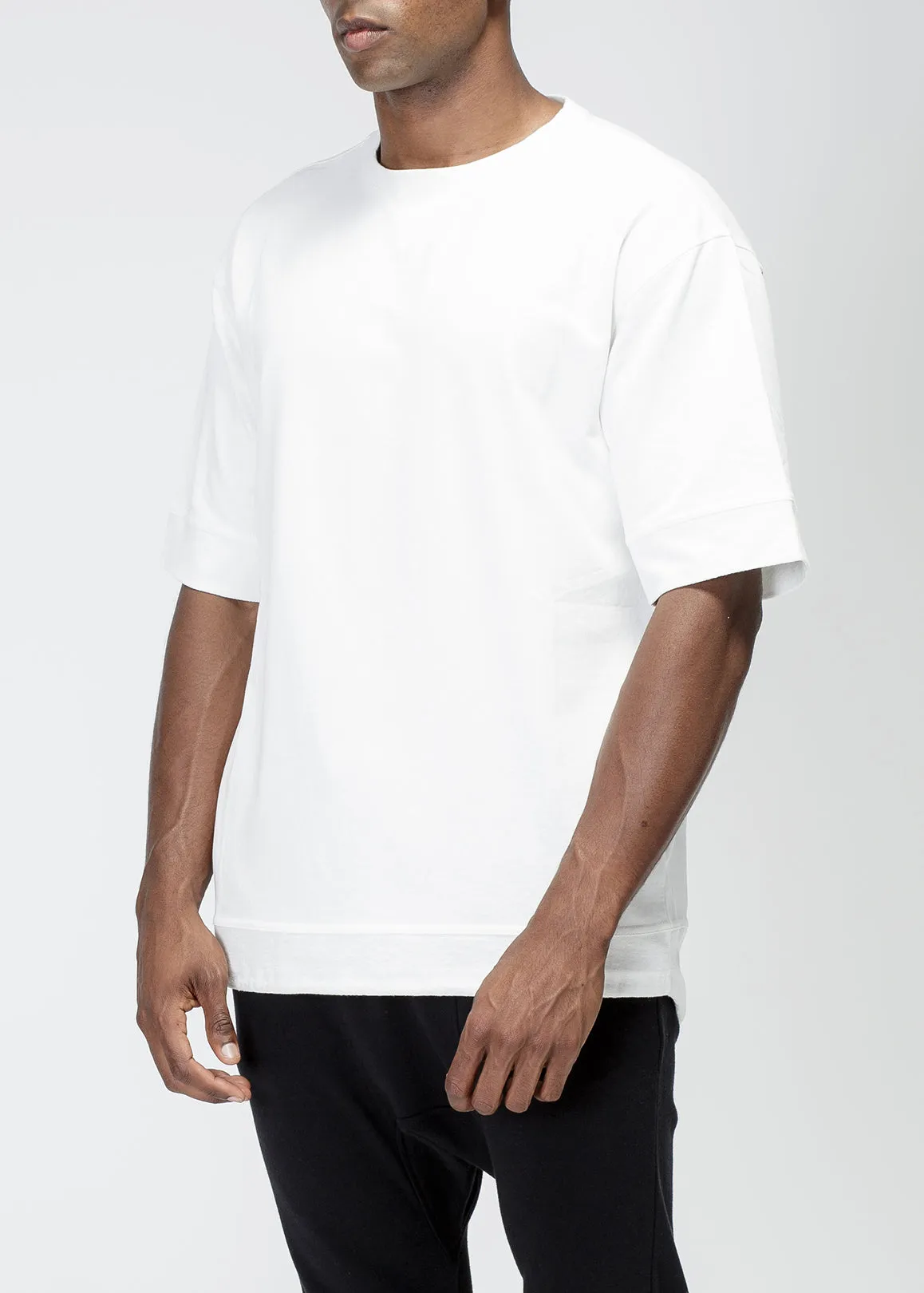 Konus Men's Cut Block Fishtail Tee in White