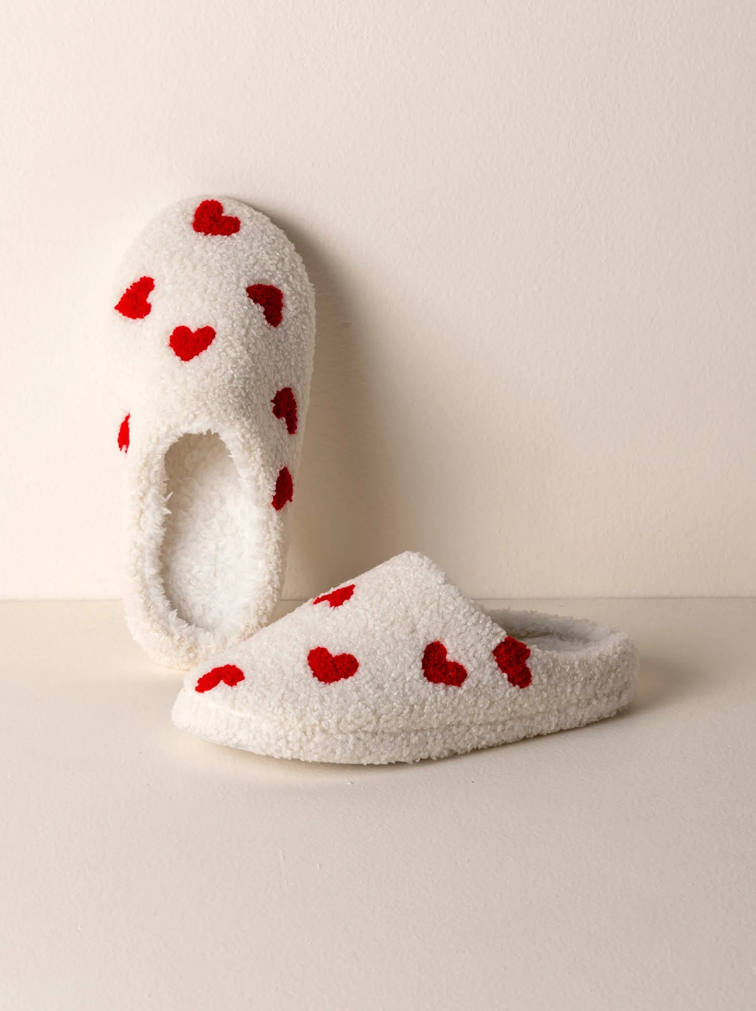 Shiraleah Hearts Slippers, Ivory