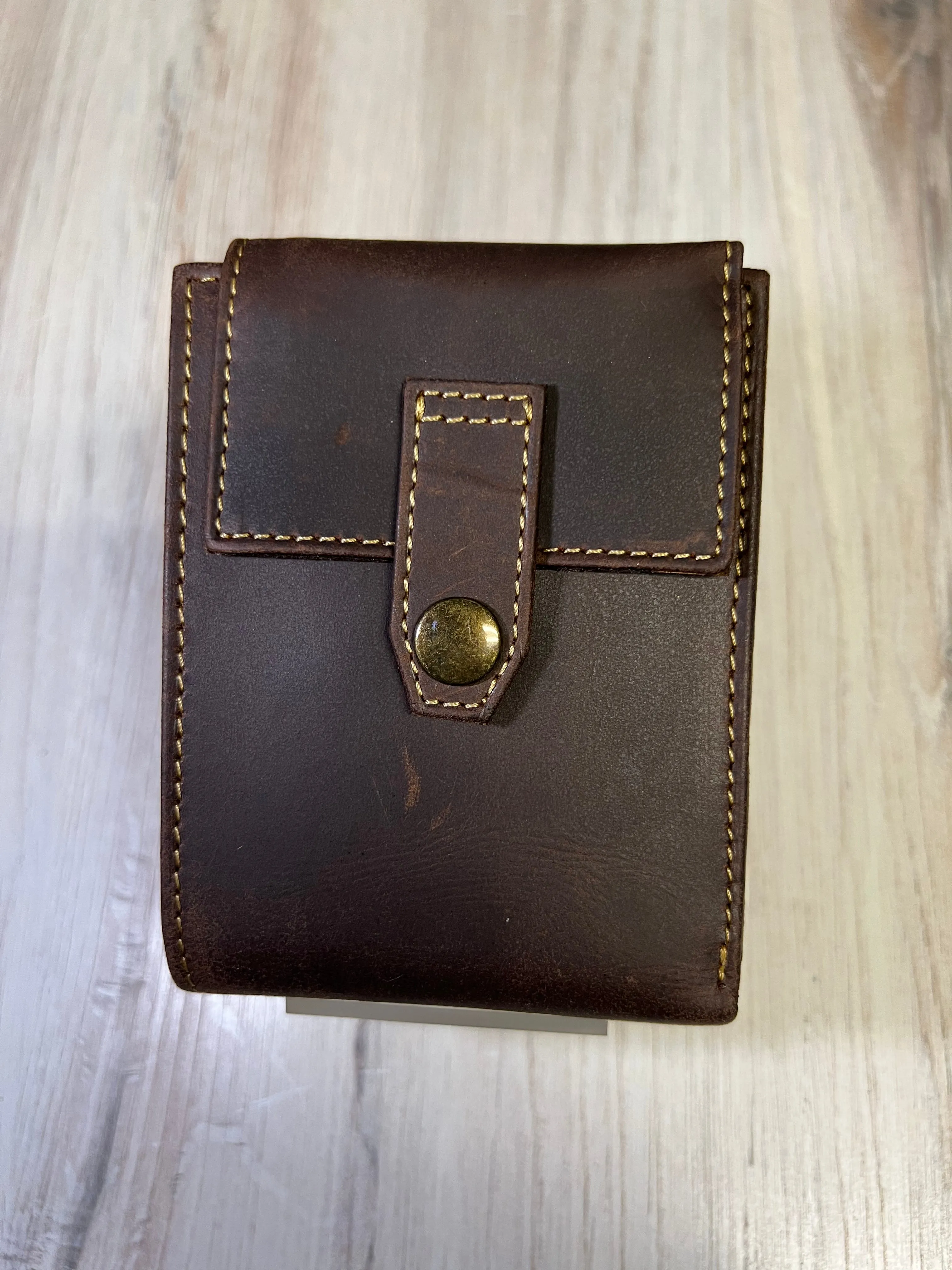 Snap Closure BrownLeather Wallet 51502